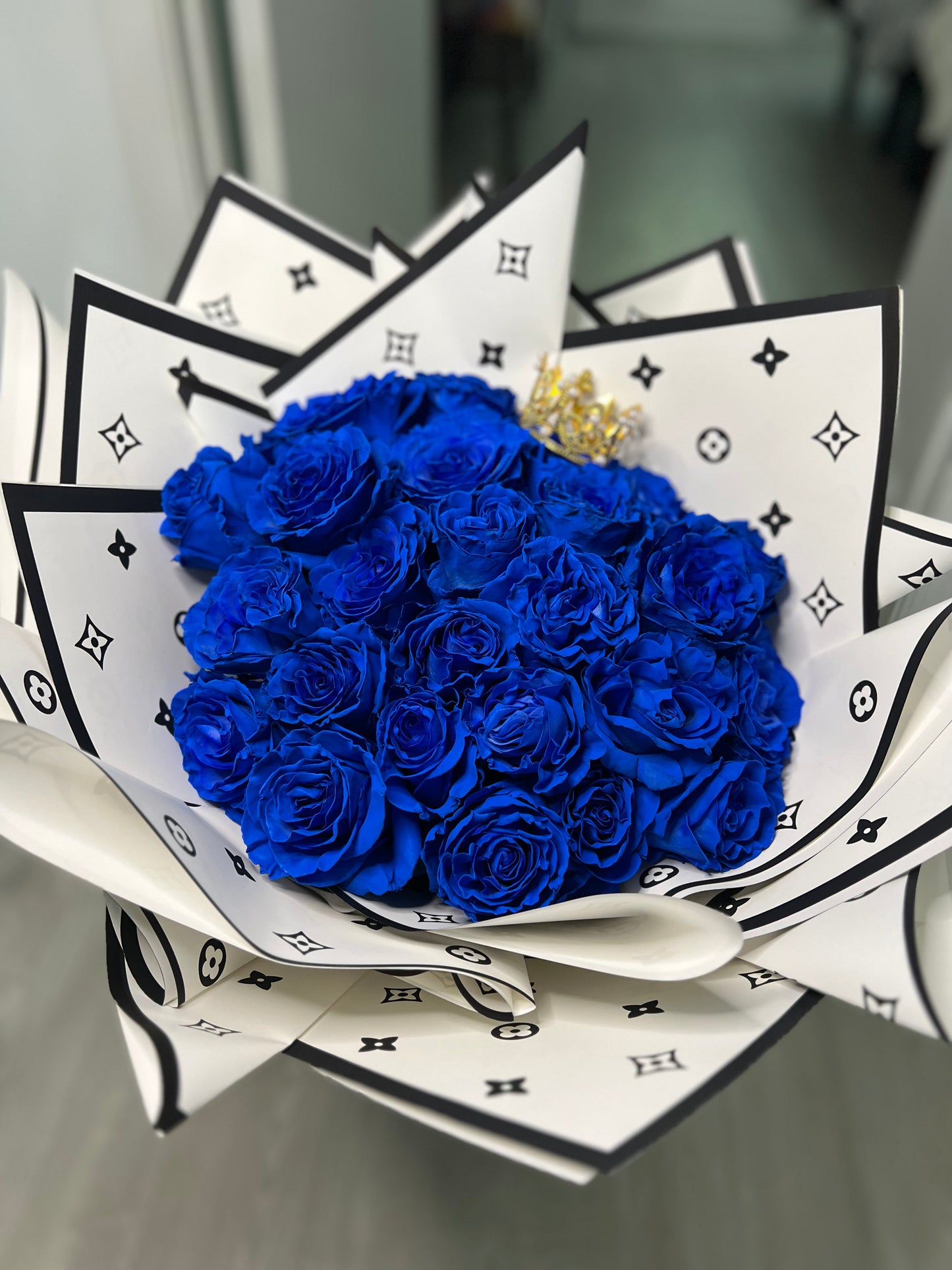 Blue Bouquet- Fresh Roses