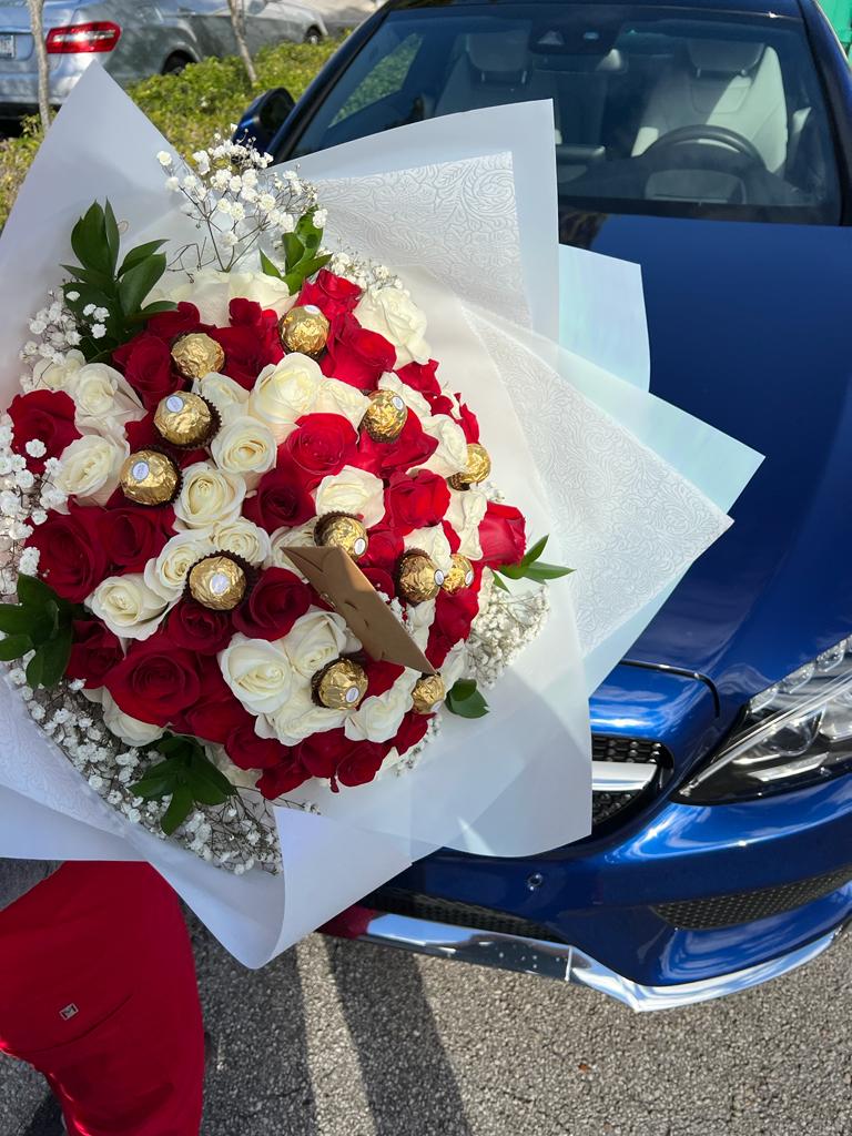 Red & White Crown Bouquet- Fresh Roses